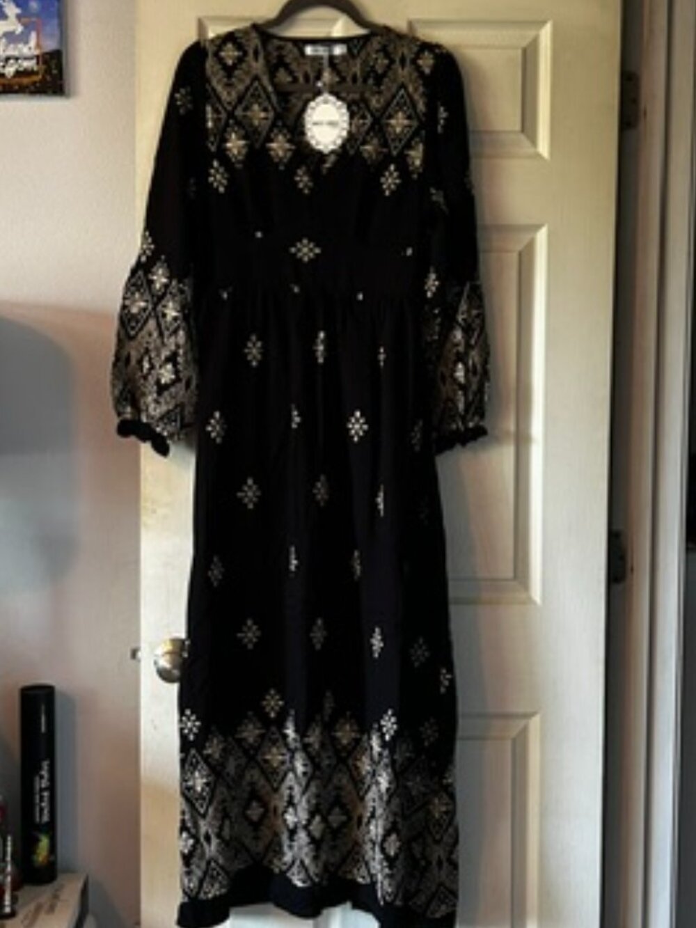 NWT Miss Sara Paris Fashion Embroidered Maxi Dress - L/XL
